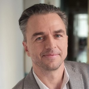 Dr. Vasas Gábor