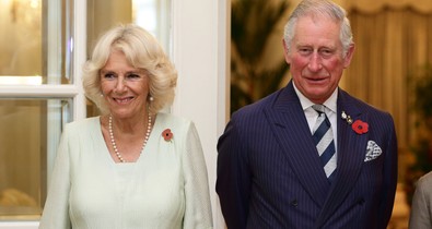 Károly király és Kamilla királyné karácsonyi képeslapja jóval intimebb, mint vártuk