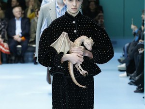 Sárkányok, hordozható fejek, Diana hercegnő - A milánói divathét legjobb pillanatai