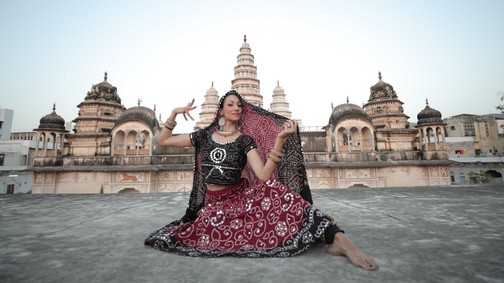 Komáromi Alexandra: „India és az indiai tánc segített abban, hogy elfogadjam roma származásomat”