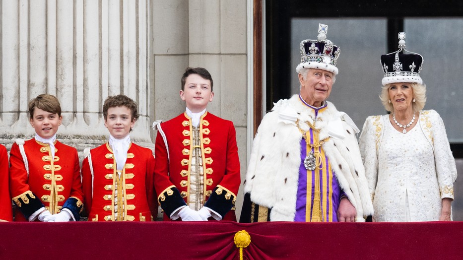 György herceg fontos feladatot kapott Károly király koronázásán, és nem véletlenül