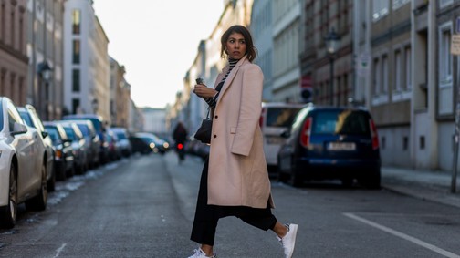 A Prada és az Adidas szerelemgyerekét látnod kell: sneaker és pénztárca egyben