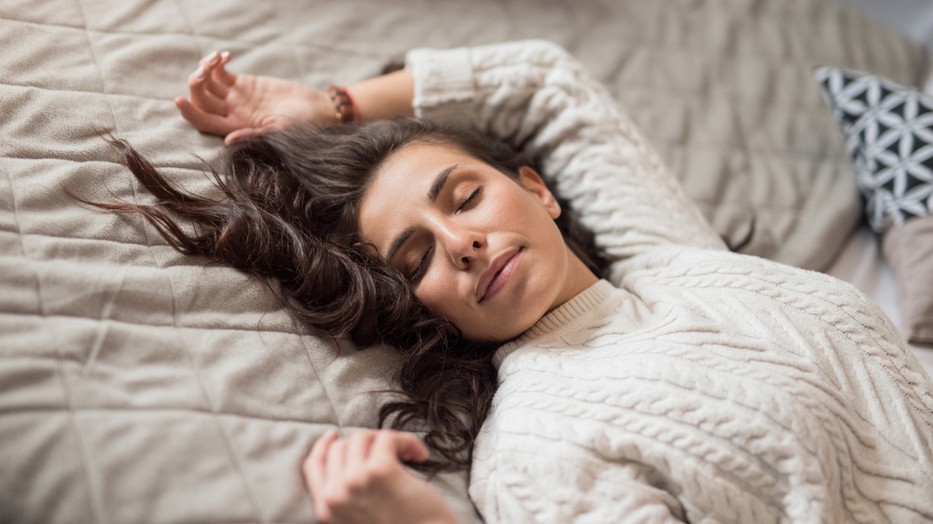 Demenciát is jelezhet, ha álmodban mozogsz, beszélsz