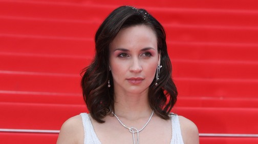 Törőcsik Franciska merész meztelenruhában mutatta be új filmjét, ettől a lélegzeted is eláll majd