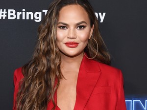 Lesz még egy baba? Chrissy Teigen elmondta mikor szülne újra