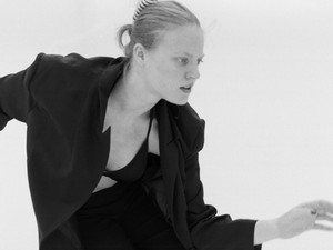 Jurák Bettina: Folyamatosan keresem azt az énem, aki nyersen, mindenféle megfelelés nélkül létezhet