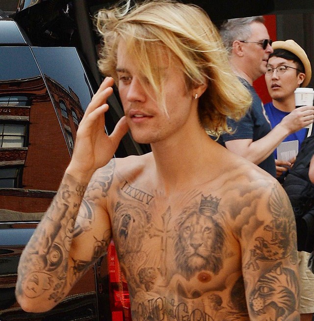 Ezt látni akarod, annyira szexi: félmeztelenül edz Justin Bieber a konditeremben