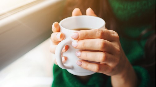 Ez történik a testeddel, ha rendszeresen forró vizet iszol