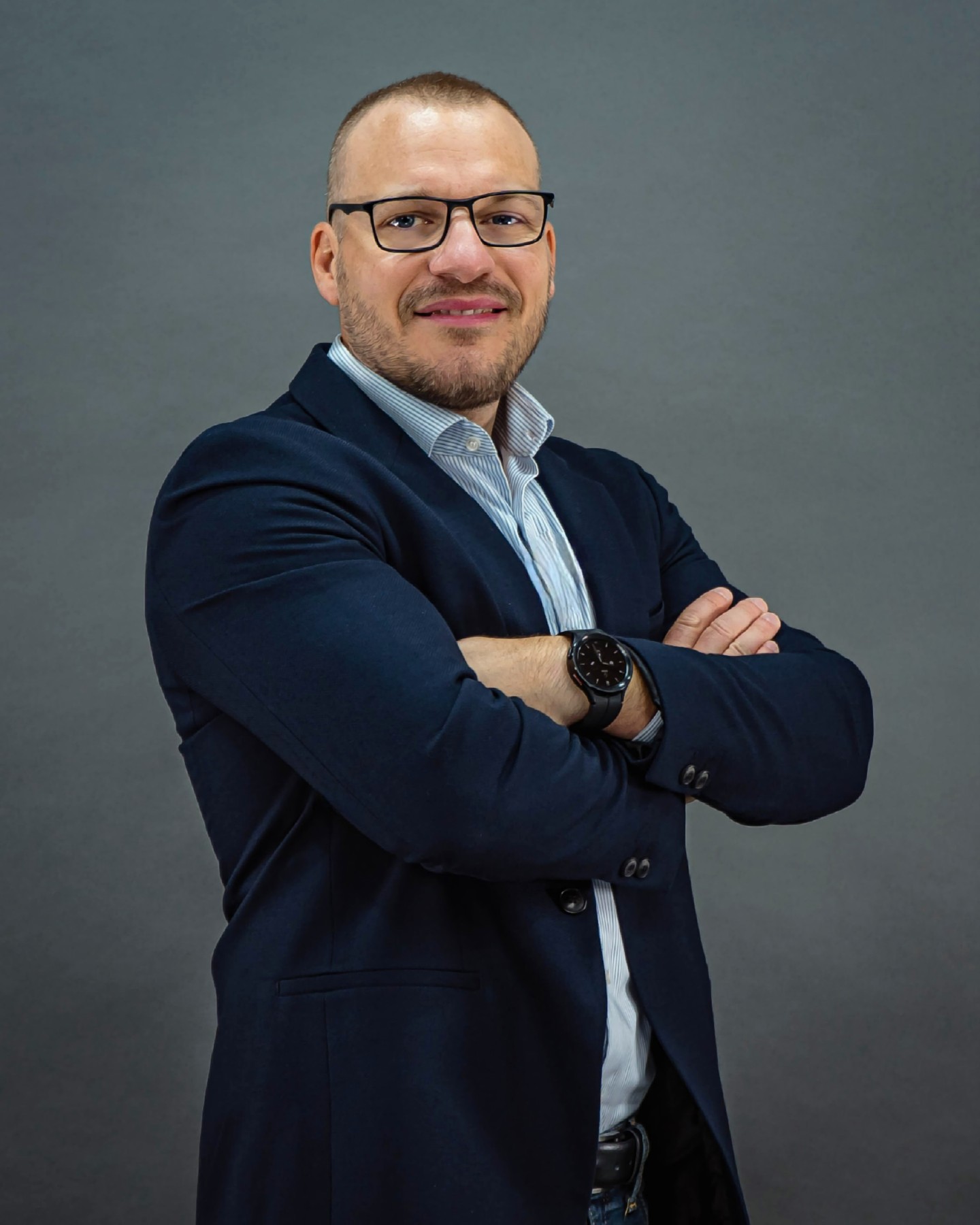 Kulcsár János, a Samsung Galaxy Master – vezető terméktrénere bemutatja, milyen legfontosabb egészségügyi adatokat mérnek az okoseszközök, miért kiemelten fontos az alvás követése, és milyen funkciók segítik a fizikai és mentális egészség fenntartását