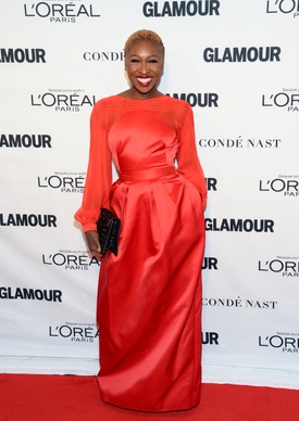 2015-ben rövid, szőke hajjal jelent meg a Glamour Women of the Year New York-i gáláján. 