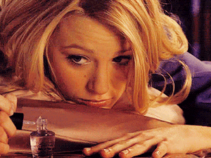 Így vidd fel a csillámos körömlakkot, ha jót akarsz