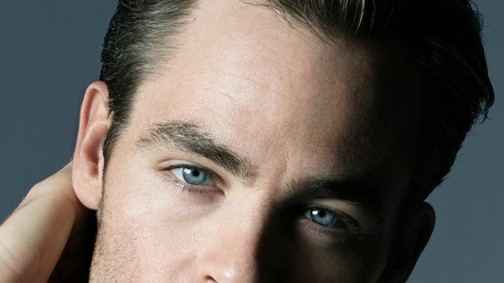 Szexi Kirk kapitány illatozik