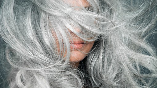 Ugye, milyen csodálatosan mutat az egészséges, természetes hajszín?