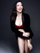 Liv Tyler ledobta a ruháit a Triumph-nak, és élete legszexibb fotói készültek róla