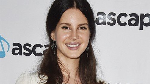 Lecsukják Lana Del Rey zakaltóját