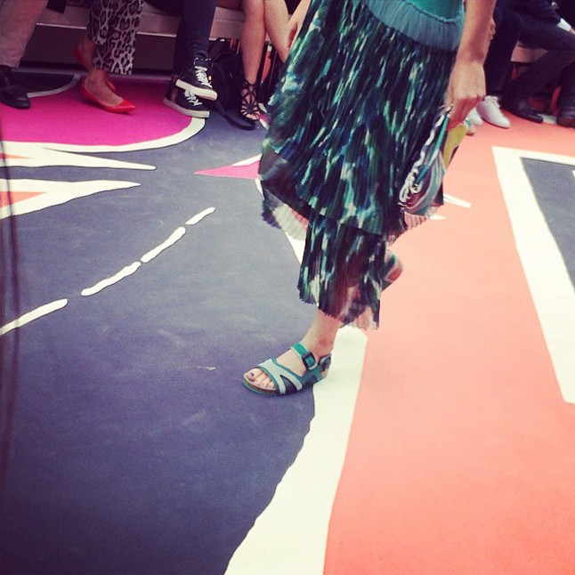 Hódítanak a szandálok.