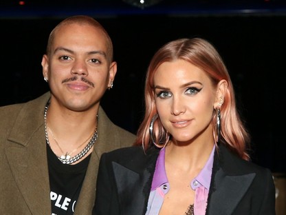 Ashlee Simpson babát vár! A sztárok egyre másra lesznek terhesek a karanténban