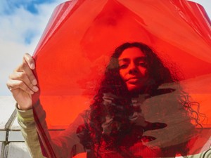 Elveszítette a lábát és majdnem meghalt egy tampon miatt a modell, pedig nem ő hibázott