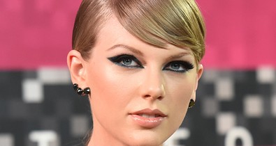 Ő Taylor Swift pasija és ezért nem mutatkoznak együtt SOHA!