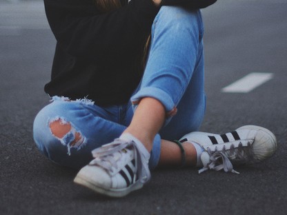 A legmenőbb Adidas modell átlátszó verziója olyan menő, hogy nem hisszük el