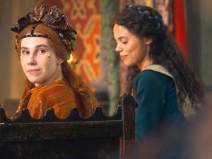 Van élet a Sárkányok háza után is: íme 4 friss és ropogós sorozat, amivel betöltheted az űrt