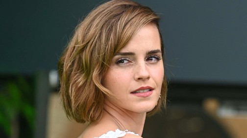 Emma Watson újraértelmezte a kis fekete ruha fogalmát, a végeredmény fenomenális