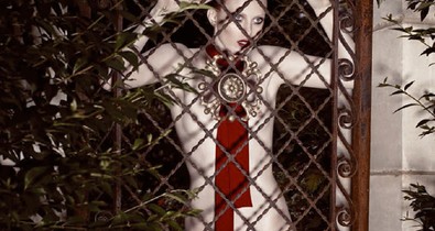 Ijesztő aktok a legszebb vörös topmodellről