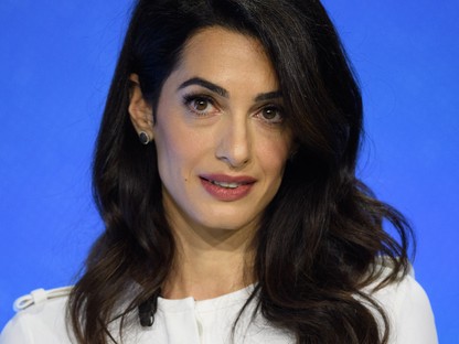 Amal Clooney a legstílusosabb: ezt az őszi szettet senki sem tudja überelni 