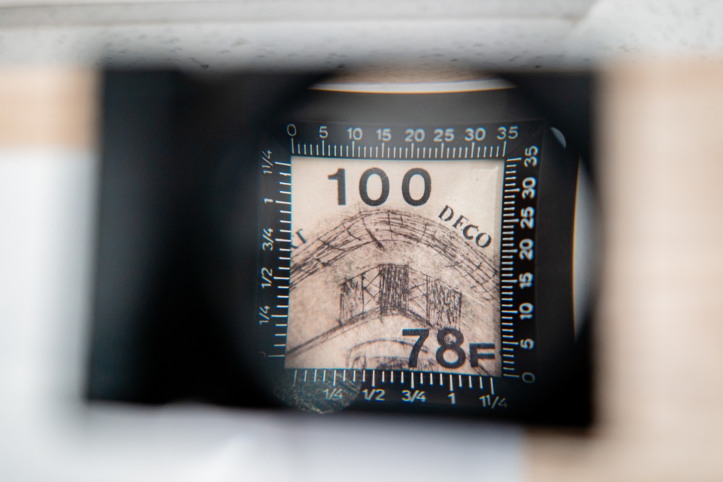 Három csodálatos art deco házat jelenít meg az a bélyegsorozat, amelyet a Kerülj Képbe! pályázat képző- és iparművészet kategóriájának első helyezettje, a Stamp Deco csapata készített. A csapat a Budapesti Komplex SZC Kreatív és Kézművesipari Technikumból érkezett