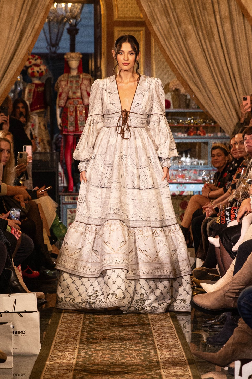 A Sugarbird X Gerbeaud kollekciót a legendás kávéház belső terei inspirálták