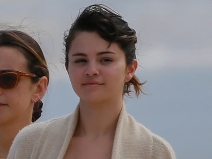 Már biztos: Selena Gomez viseli a legcukibb bikiniket