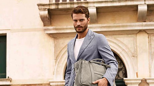 Mr. Grey Velencében kérkedik