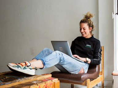 Farkas Dóra szívesen a Galériában dolgozik