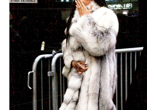 RiRi stílust kever: sportcipő és bunda