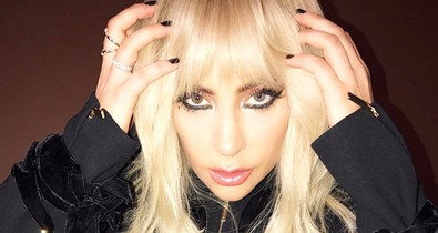 Ilyen kedves ajándékot kapott a lábadozó Lady Gaga Beyoncétől!