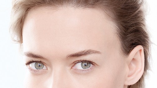 Pattanások nélküli ragyogó bőr a Sébiummal