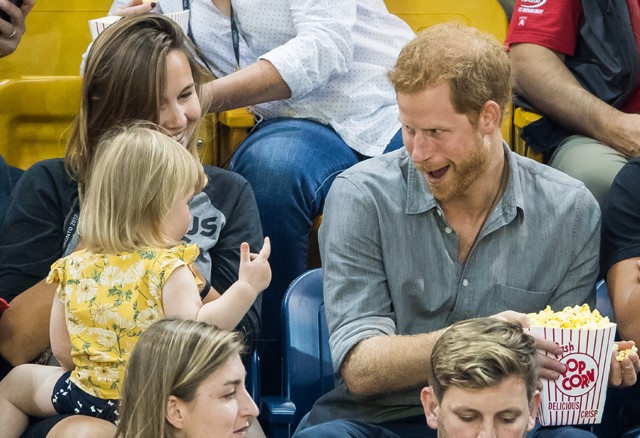 Ez a kislány kiszemelte Vilmos herceg kukoricáját