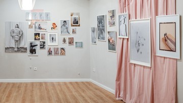 DIVAT.IKON.FOTÓ kiállítás a Képező Galériában