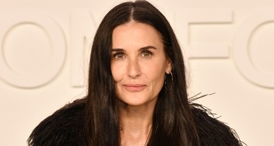 Húha, Demi Moore 57 évesen is melltartó nélkül divatozik
