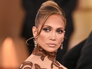 Ő lehet Jennifer Lopez új párja, ismert színésszel került közeli kapcsolatba az énekesnő