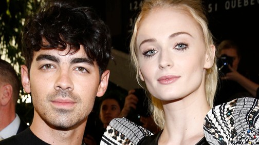 De cuki kismama! Sophie Turner pocakja már ilyen nagy!