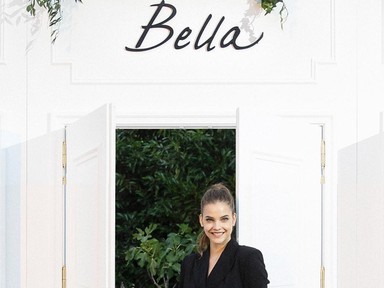 Palvin Barbi szexi lábemelgetése visszahozza a kánikulát