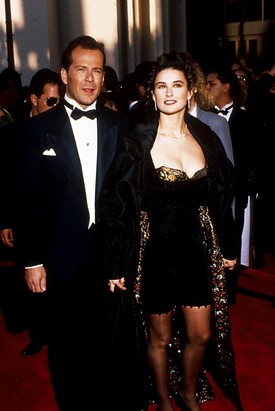 Az 1989-es Oscar-gálán Demi Moore már Bruce Willisszel érkezett, akivel akkor már két éve házasok voltak. 