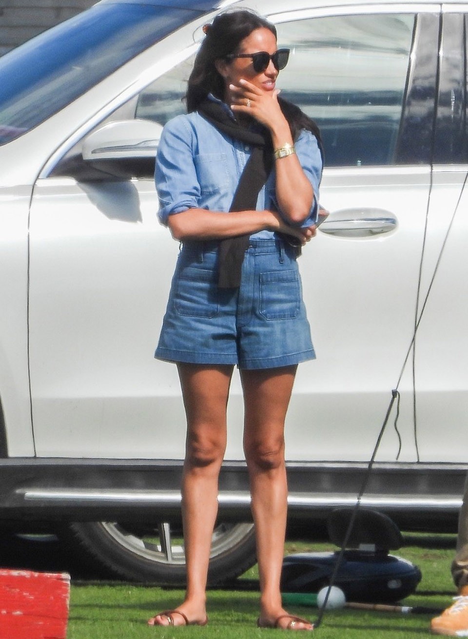  Meghan Markle csupafarmer szettben