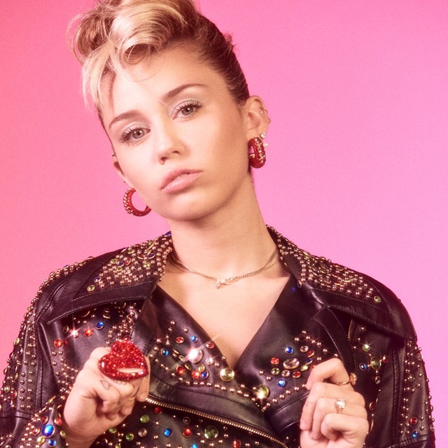 Ezért nem turnézik Miley Cyrus!