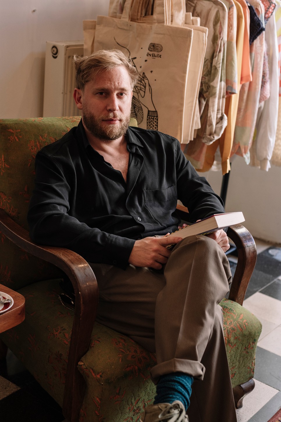 Horváth András Dezső első könyve igen nehéz témát boncolgat