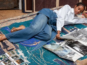 A ruhadarab, amivel egy életre szóló se veled, se nélküled kapcsolatban vagyunk