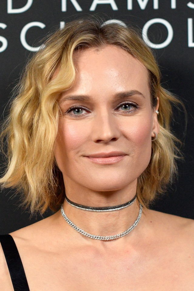 Diane Kruger estélyinek álcázta a dominaszettjét, imádjuk!