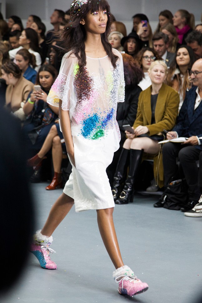 Méltó lezárása a londoni divathétnek az Ashish show