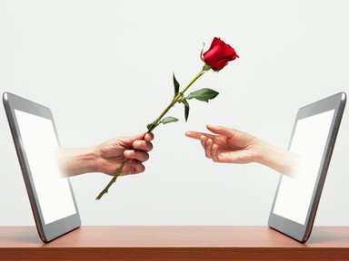 Miért lett a péniszfotó az új vörös rózsa, és mégis mit várnak érte cserébe?